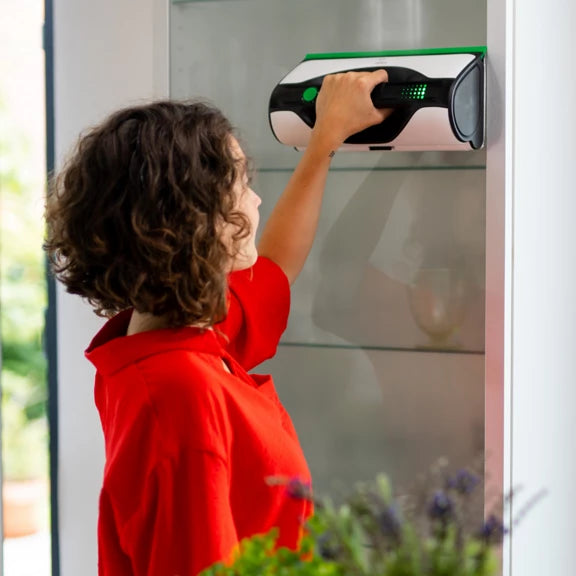 Folletto VG100+ — Multi-Surface Window Cleaner